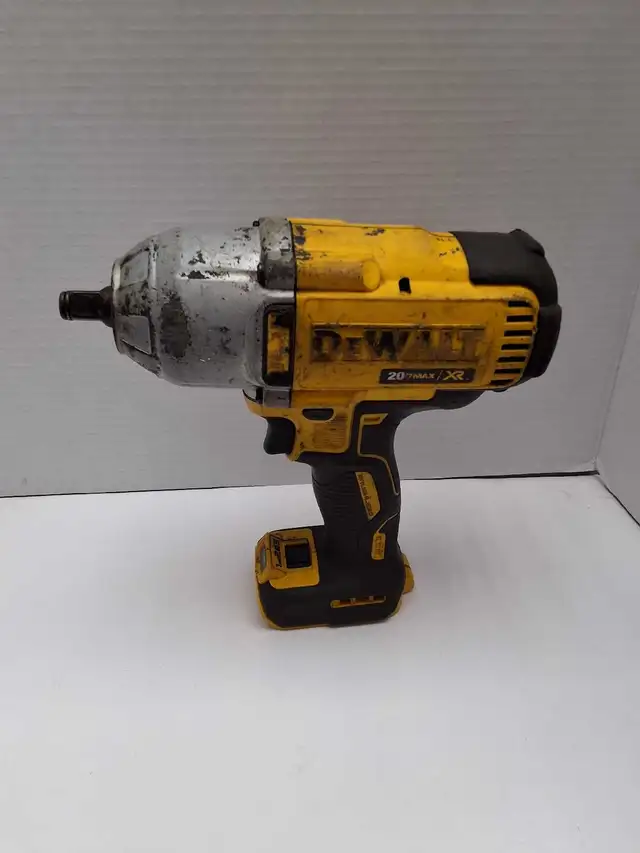 Dewalt DCF899H 1/2' 20v Impact Wrench Tool Only