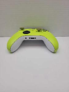 Xbox One Electric Volt Controller - Photo 3