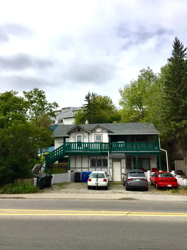 1 Bed/1Bath 4-plex suite in Ramsay/lnglewood