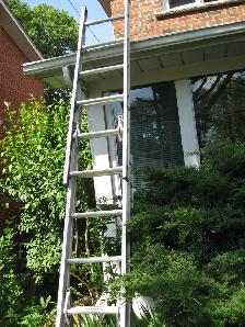 Werner Aluminum Extension Ladder - Photo 4