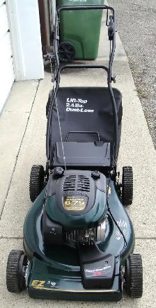 CRAFTSMAN SELF PROPELLED GAS LAWNMOWER - Photo 3
