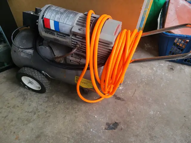Campbell Hausfeld MT600501  Air Compressor