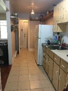 A beautiful one bedroom apt.  high park August 1 - Photo 8