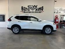 2018 Nissan Rogue SV / AWD / Low-Local Kms. / Finance