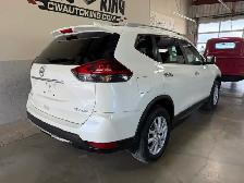 2018 Nissan Rogue SV / AWD / Low-Local Kms. / Finance - Photo 3