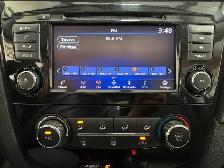 2018 Nissan Rogue SV / AWD / Low-Local Kms. / Finance - Photo 18