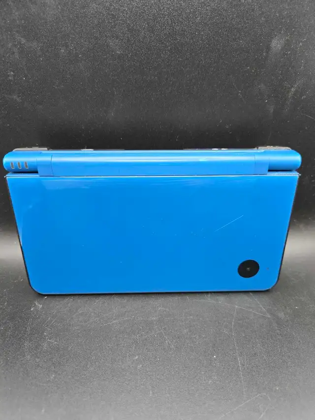 NINTENDO DSI XL BLUE