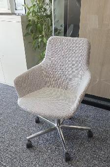 Avena Chair | Davis Furniture
