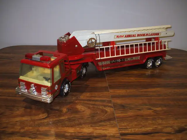 RED FIRE TRUCK