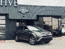 2016 Toyota RAV4 LE AWD - Photo 2