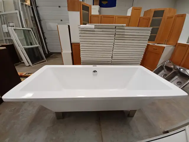 Bathtub