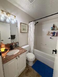 Bright, All-Inclusive 1 Bedroom   Large Den Condo - Photo 9