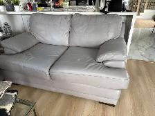 Couch Set - Photo 4