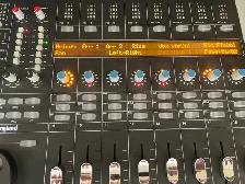 SSL Nucleus Midi Controller - Photo 4