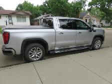 2021 GMC Sierra 1500 SLT Crew Cab 4x4 - premium upgrades - Photo 9