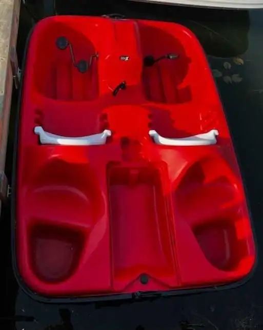 Pelican pedal boat
