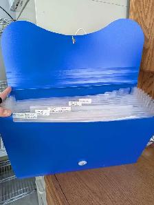 13 Pocket LEGAL size expandable folders... - Photo 3