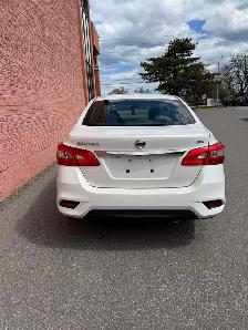 2017 Nissan Sentra SV - Photo 5