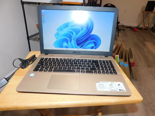 ASUS X541U 15.6' Laptop CORE i5 120GB SSD 8GB B /T  NEW Battery