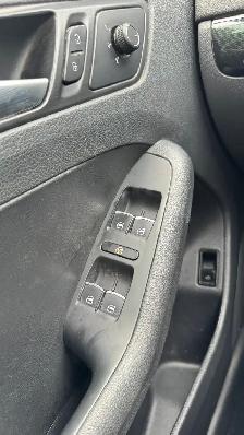 2017 Volkswagen Jetta Sedan Wolfsburg Edition - Photo 13