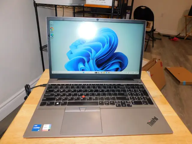 Lenovo Thinkpad E15 GEN 4 12th Gen i5 10 CORES 256GB SSD 16GB