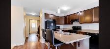 Shared Master bedroom for rent in Brampton Townhome - Photo 9