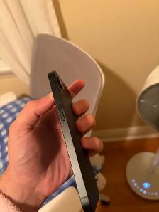 iPhone 16e 128GB Black - Photo 8