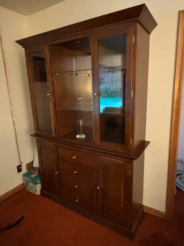 Buffet and Hutch