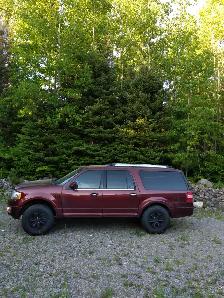 Ford Expedition MAX Limited - Photo 2