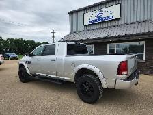2017 Ram 3500 Mega Cab 4X4 Laramie 6.7L - Rebuilt Title - Photo 2