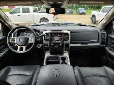 2017 Ram 3500 Mega Cab 4X4 Laramie 6.7L - Rebuilt Title - Photo 11