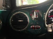 2017 Volkswagen Beetle 2dr Cpe Auto - Photo 16