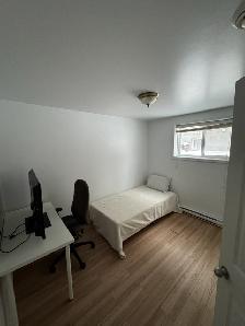 Chambre à louer Dispo 1 Aout MEUBLÉ HYDRO CHAUFFÉ WIFI - Photo 3