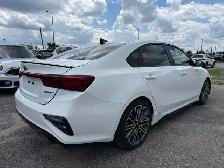 2021 KIA FORTE GT | CLEAN CARFAX | PHENOMENAL SHAPE - Photo 4