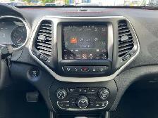 2015 Jeep Cherokee 4WD Trailhawk | Command Start | Power Tailgat - Photo 15