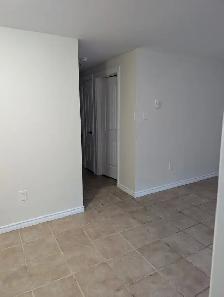 2 BR Apartment Available in Middleton ($1000/month   utilities)