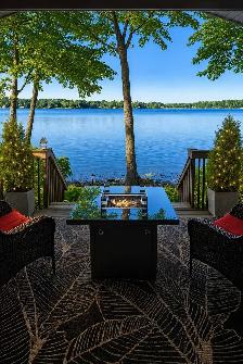 WATERFRONT LIVING