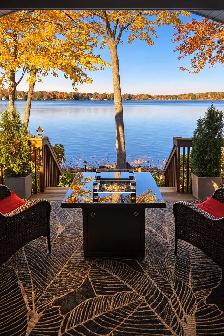 WATERFRONT LIVING - Photo 10