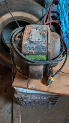 Moteurs divers (prix variés), chaîne block, pompe a eau - Photo 3