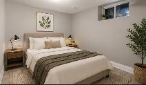 Bright Basement Apartment for Rent - Photo 2