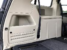 2015 Dodge Grand Caravan SXT | Stow n Go | Safety Certified | FW - Photo 27