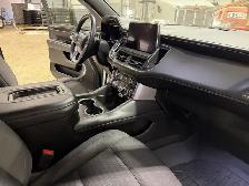 2023 GMC Yukon XL SLE - Photo 17