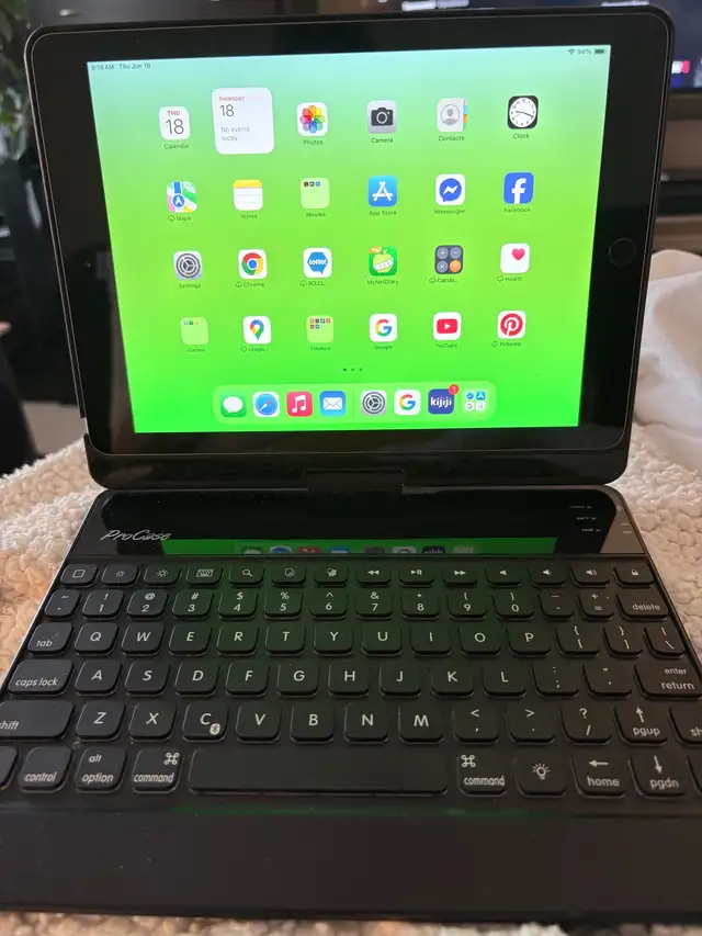 iPad 6th generation with keyboard case