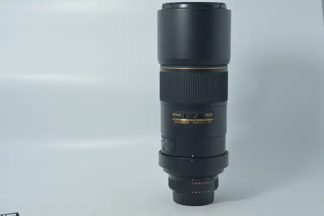 AF-S Nikkor 300mm F4D IF-ED (Like New) ID 1636