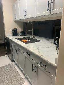 Room for rent in a two bedroom two bathroom downtown condo. - Photo 5