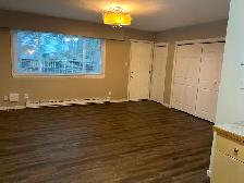 For Rent - Renovated 3 Bedroom Townhouse - Photo 4