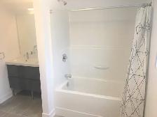 Superbe 2 chambres moderne — vue forêt/rivière — 1550$ - Photo 8