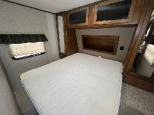 Spacious Family Bunkhouse – Clean & Ready to Camp! - Photo 4
