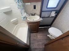 Spacious Family Bunkhouse – Clean & Ready to Camp! - Photo 10