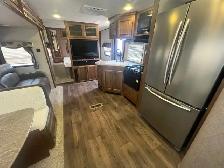 Spacious Family Bunkhouse – Clean & Ready to Camp! - Photo 12